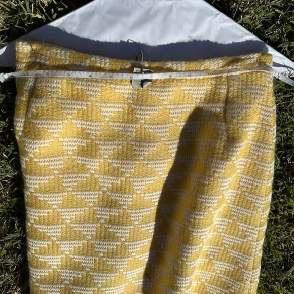 VINTAGE Rosier Patterned Yellow Suit - Picture 9 of 16